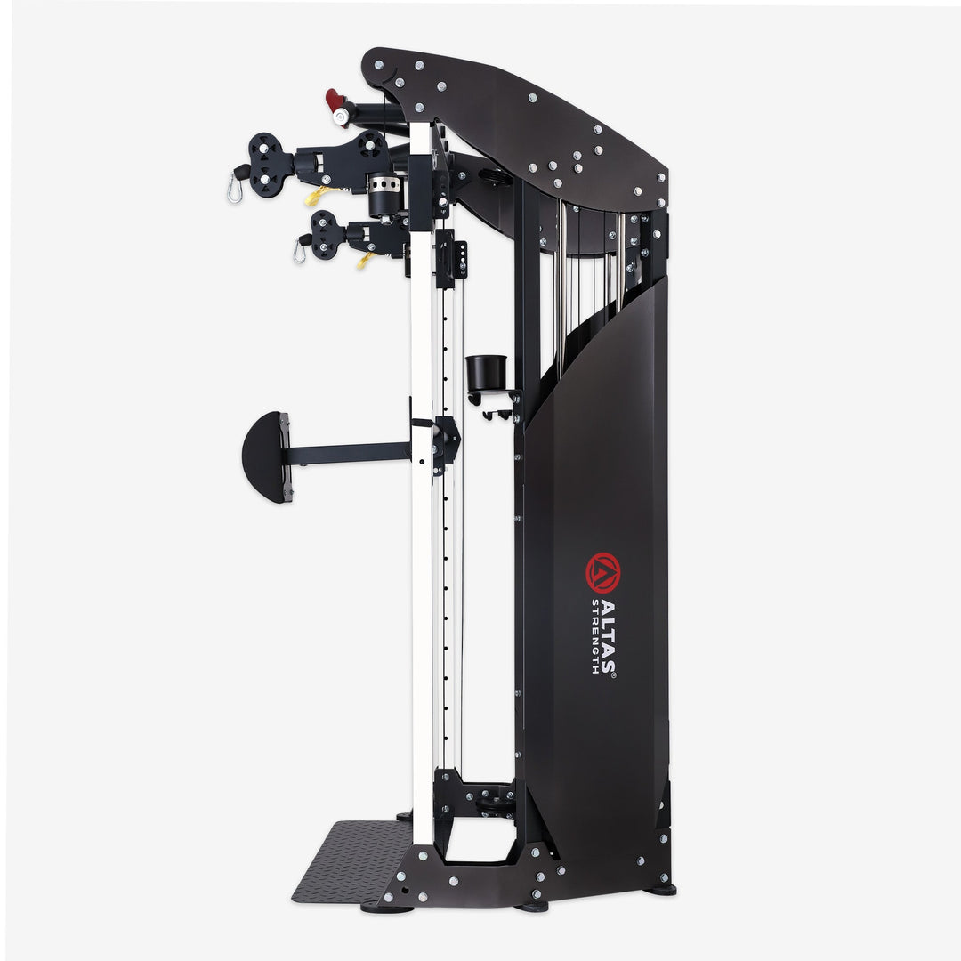 Black gym machine with 'Altas' branding on a white background